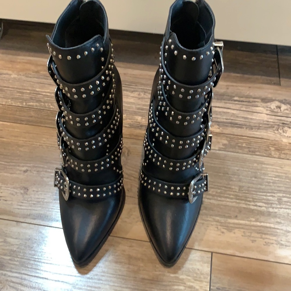 Steve Madden boots
